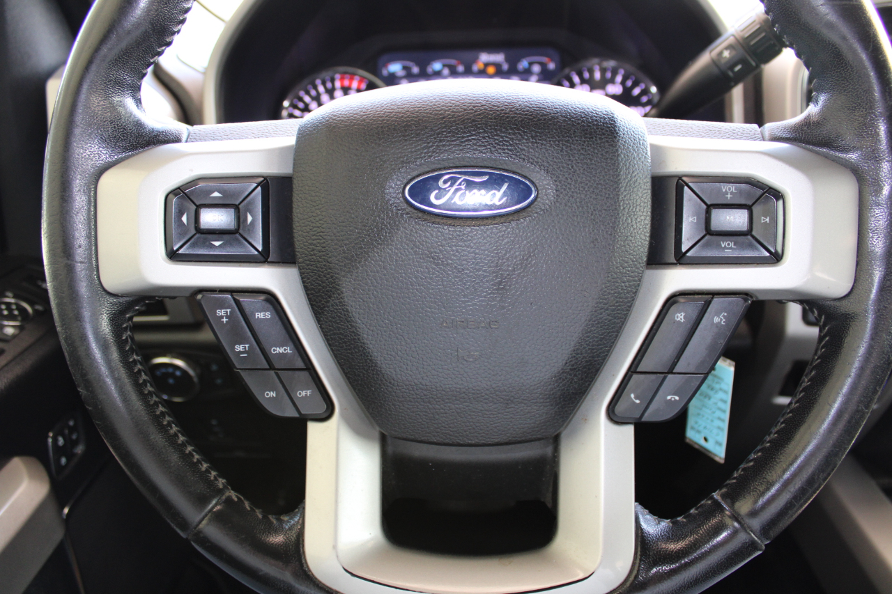 Ford F-250 SD Lariat Crew Cab 4WD 2020