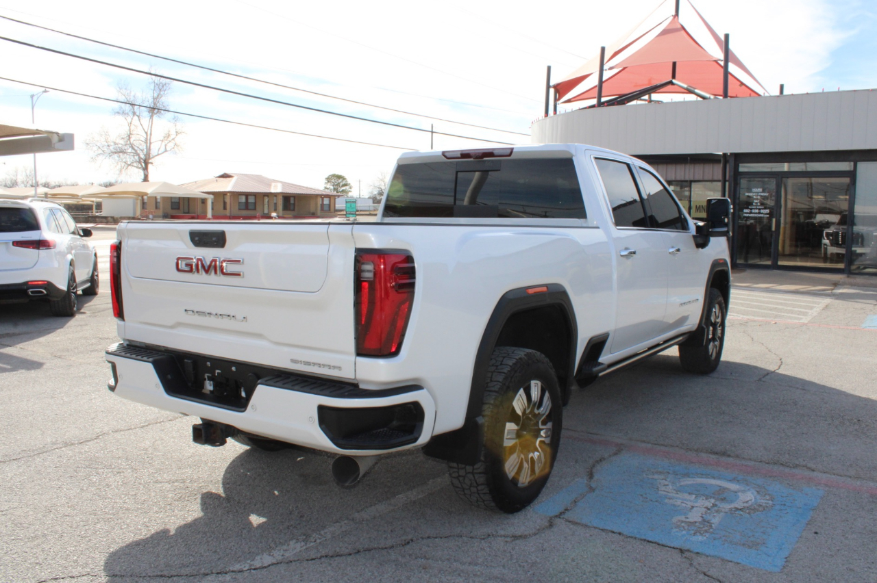 GMC Sierra 2500HD Denali Crew Cab 4WD SB 2024