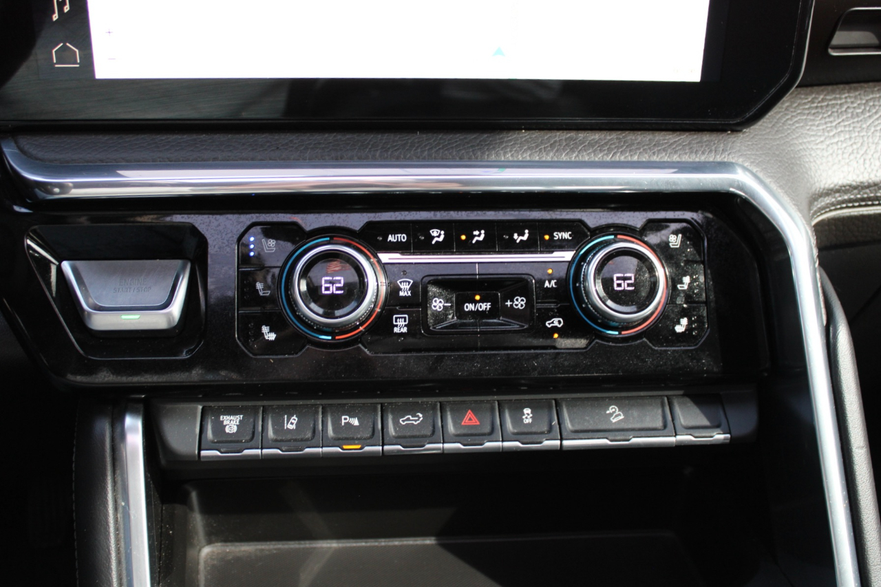 GMC Sierra 2500HD Denali Crew Cab 4WD SB 2024