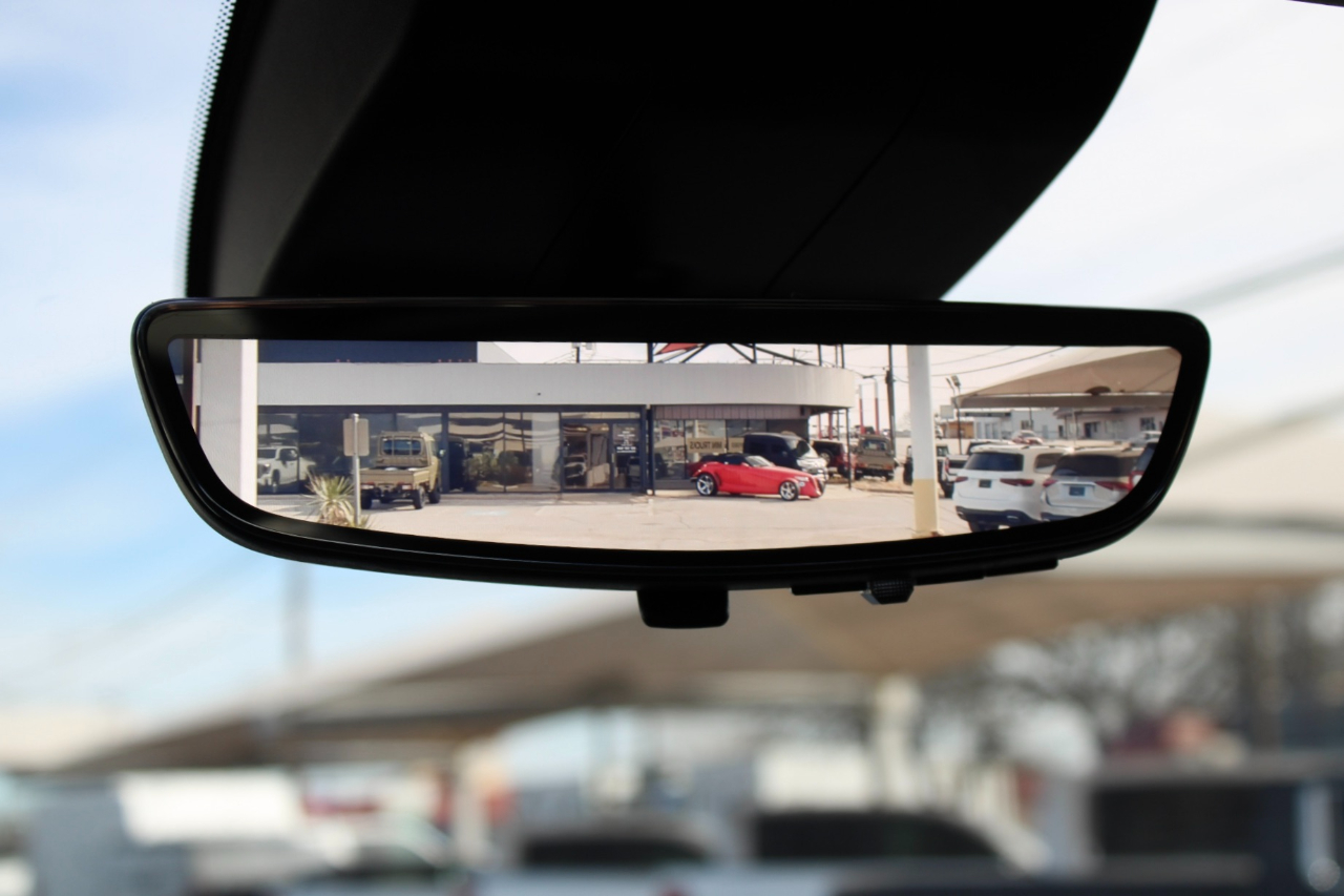 GMC Sierra 2500HD Denali Crew Cab 4WD SB 2024