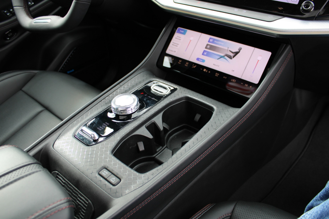 Jeep Wagoneer S Launch Edition 2024