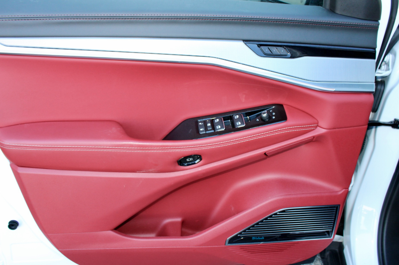 Jeep Wagoneer S Launch Edition 2024