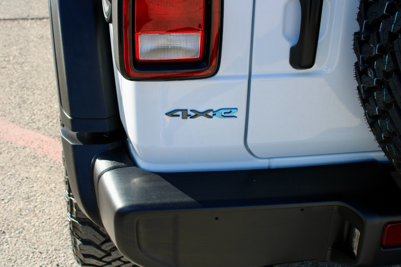 Jeep Wrangler 4xe Willys 4x4 2025