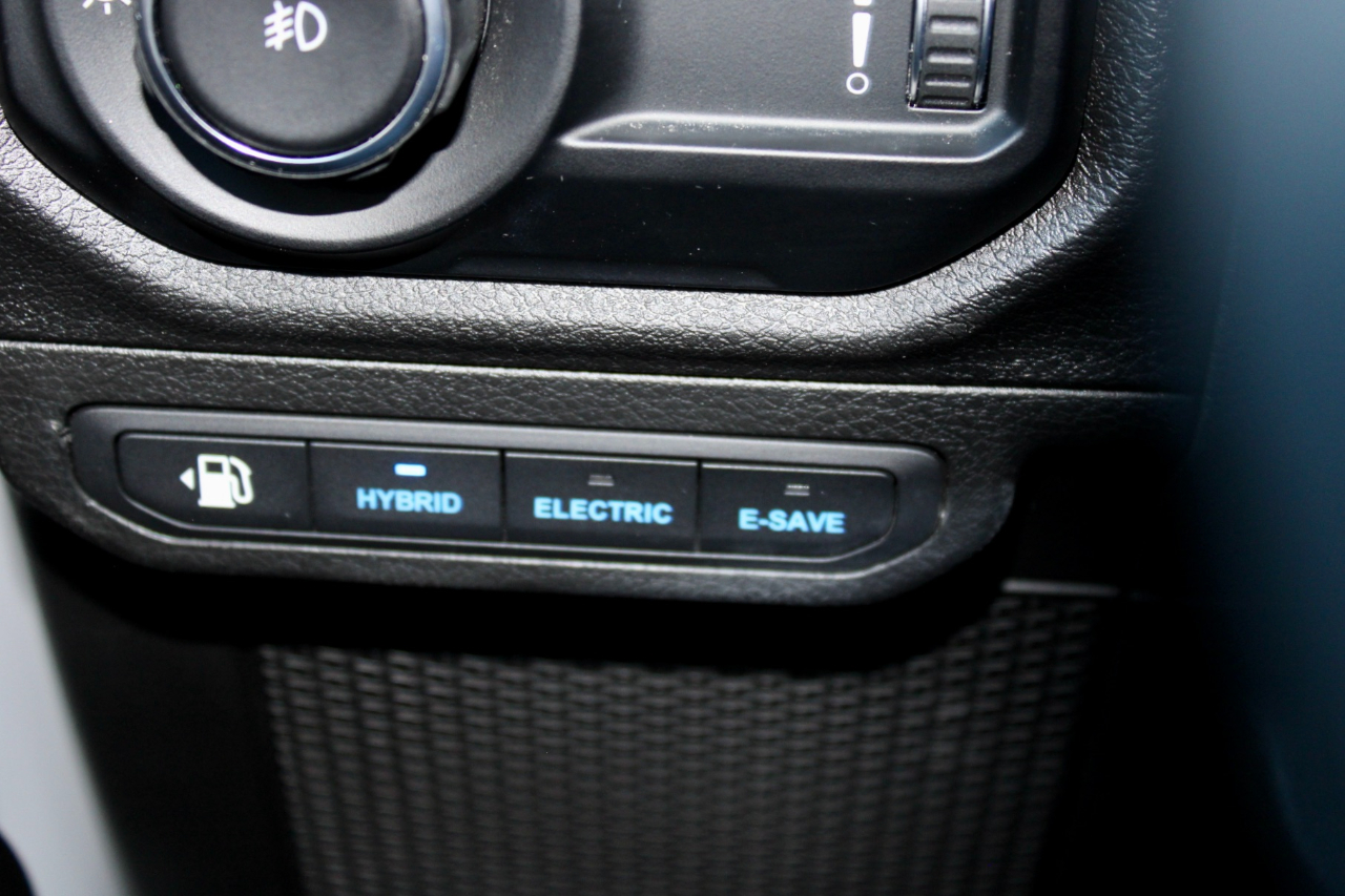 Jeep Wrangler 4xe Willys 4x4 2025