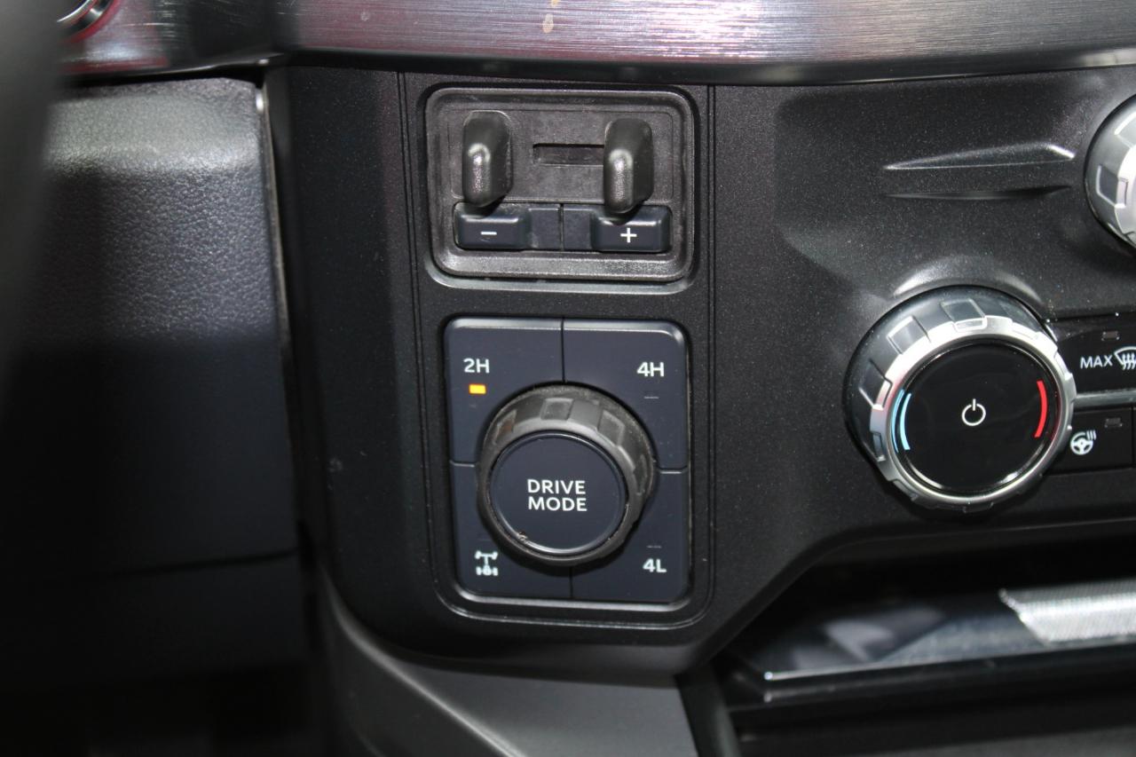 Ford F-250 SD Lariat Crew Cab 4WD 2025