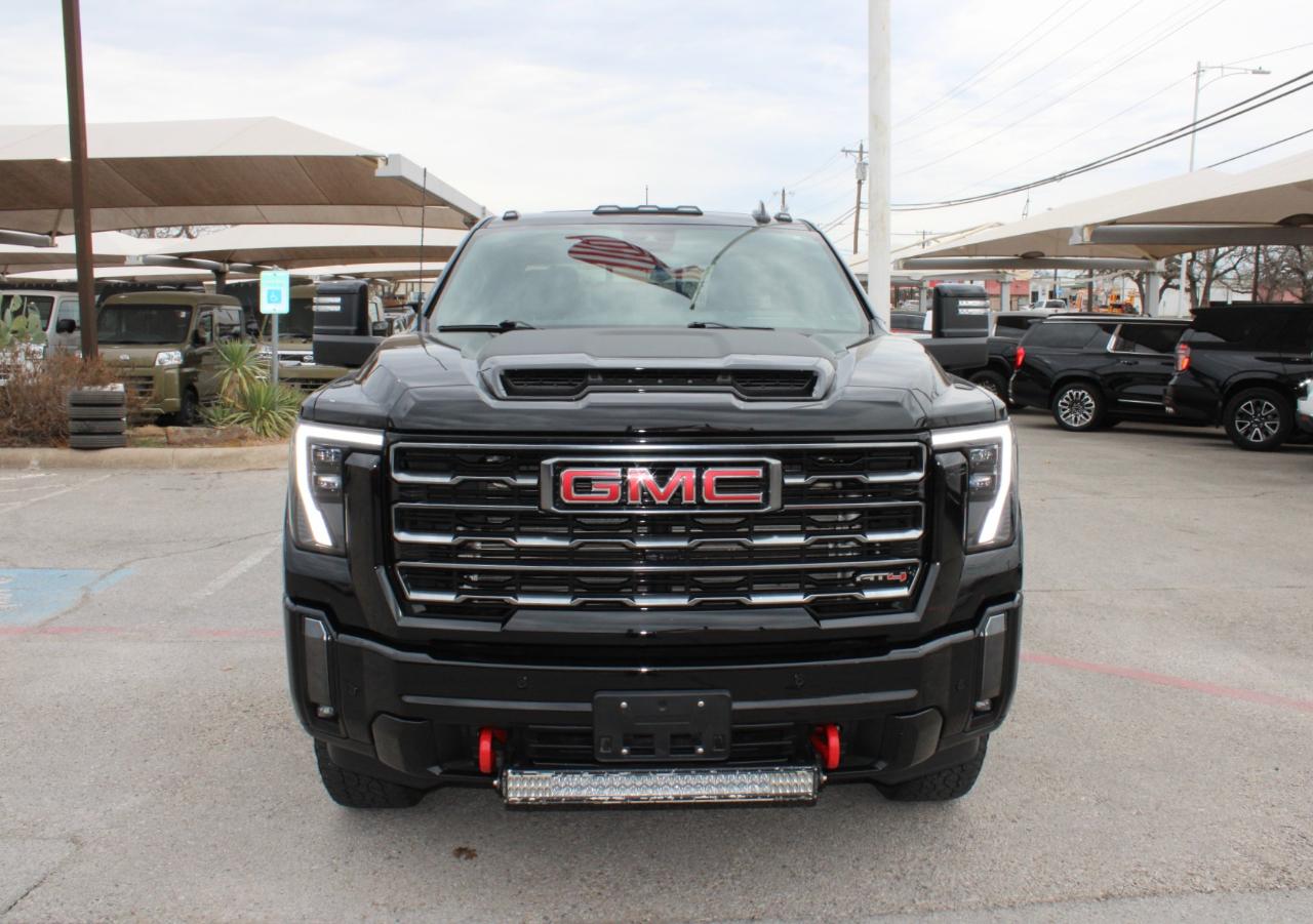 GMC Sierra 2500HD AT4 Crew Cab 4WD 2024