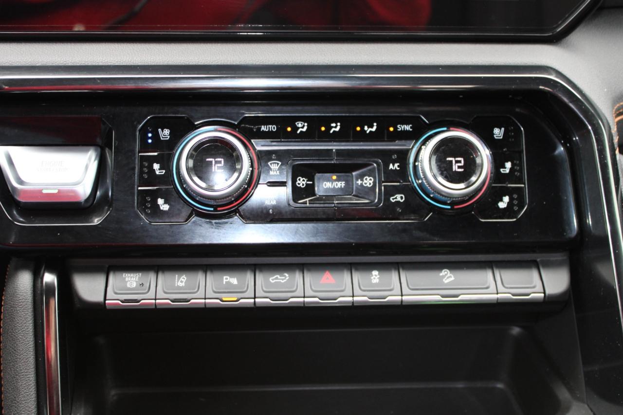 GMC Sierra 2500HD AT4 Crew Cab 4WD 2024