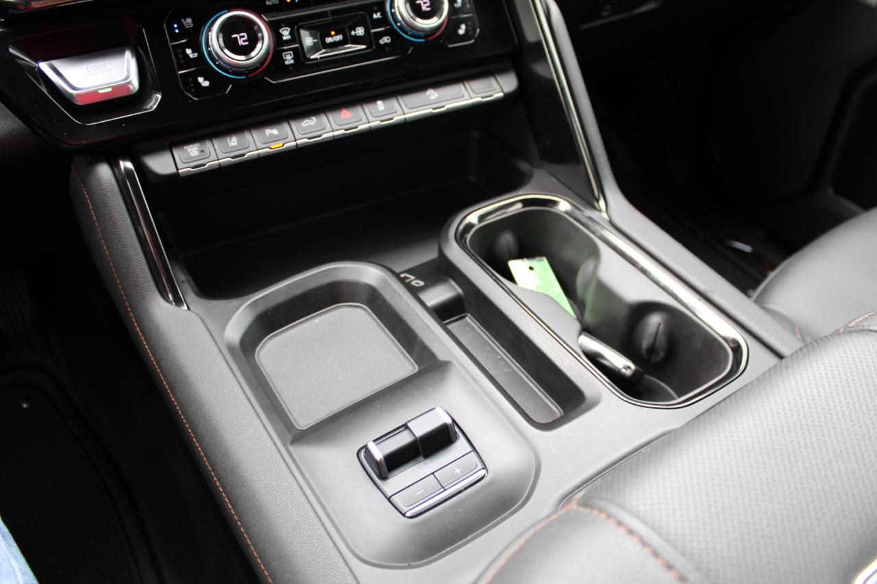 GMC Sierra 2500HD AT4 Crew Cab 4WD 2024