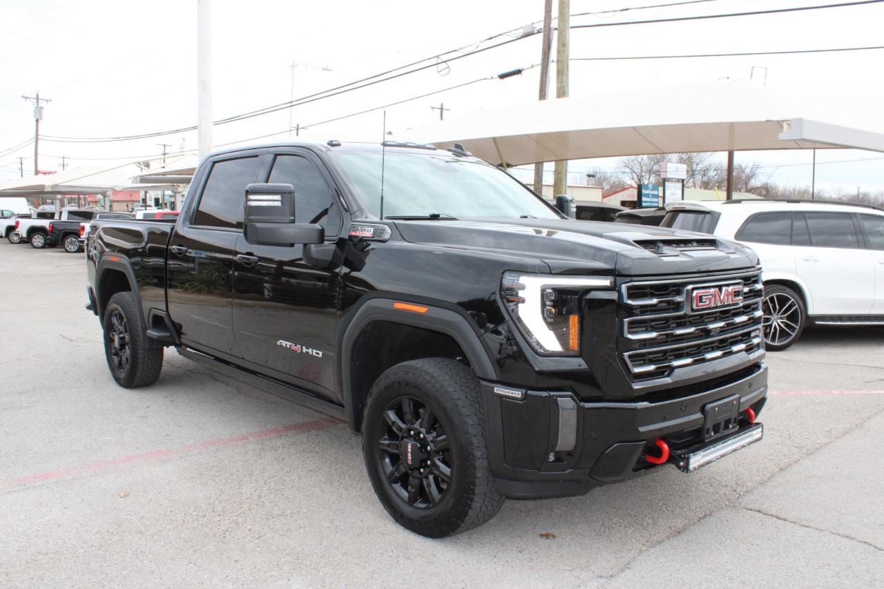GMC Sierra 2500HD AT4 Crew Cab 4WD 2024