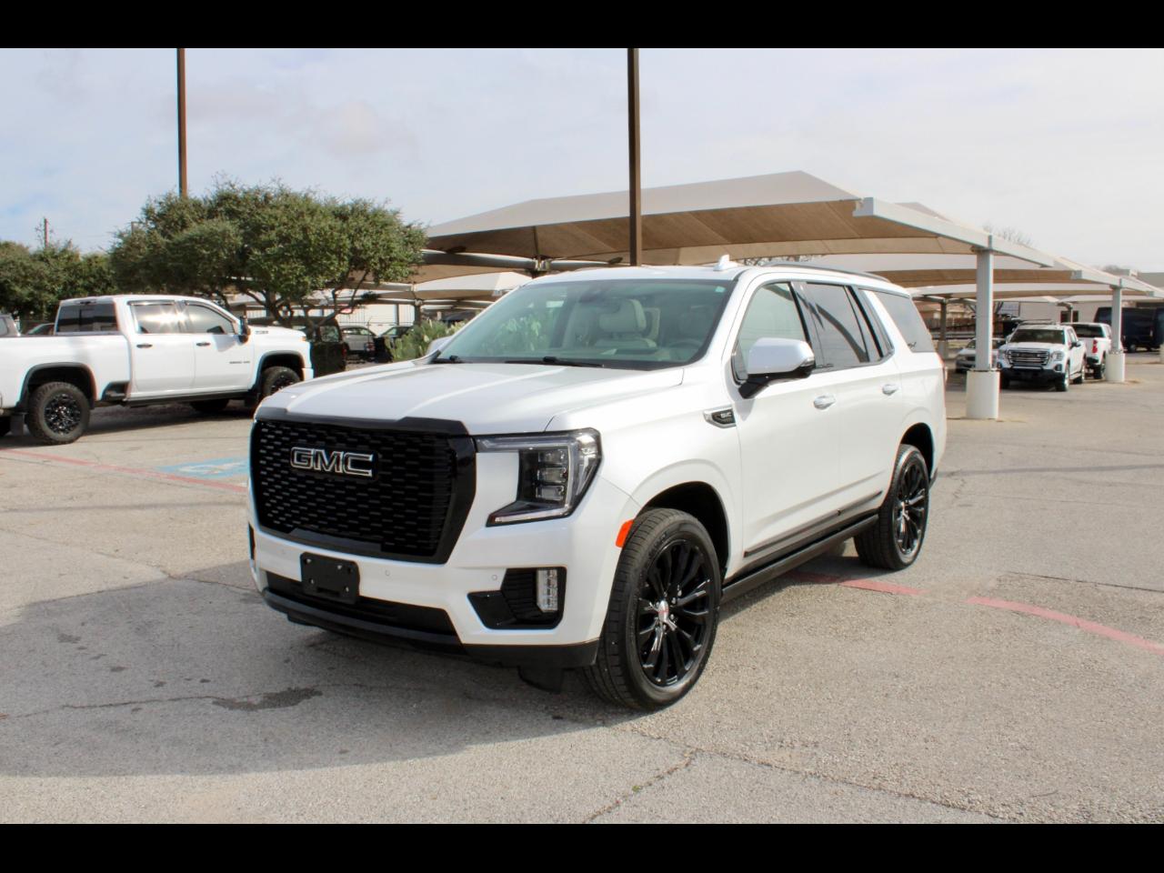 GMC Yukon Denali 4WD 2021