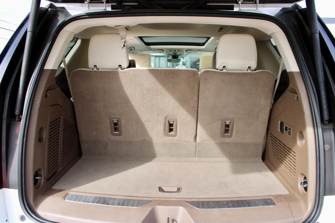 GMC Yukon Denali 4WD 2021