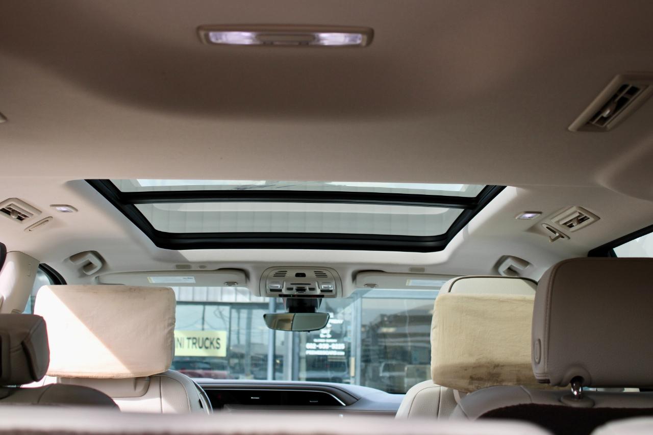 GMC Yukon Denali 4WD 2021