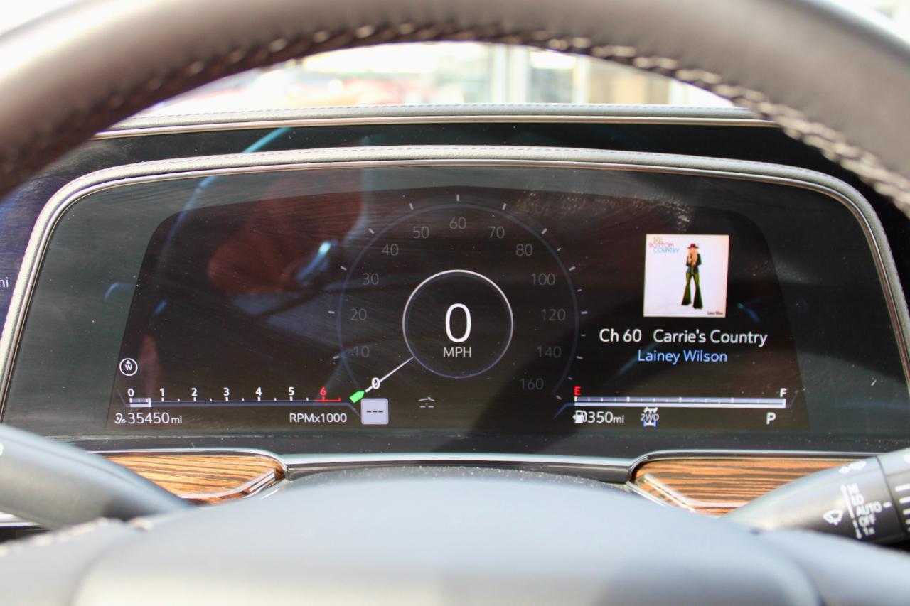 Cadillac Escalade ESV Premium Luxury 4WD 2023