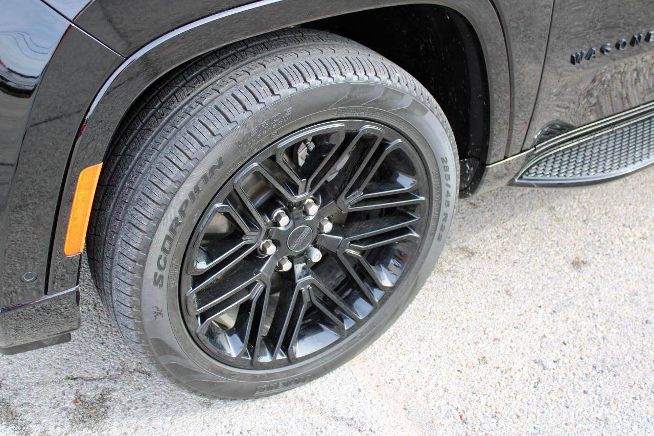 Jeep Wagoneer Series II Carbide 4x4 2025