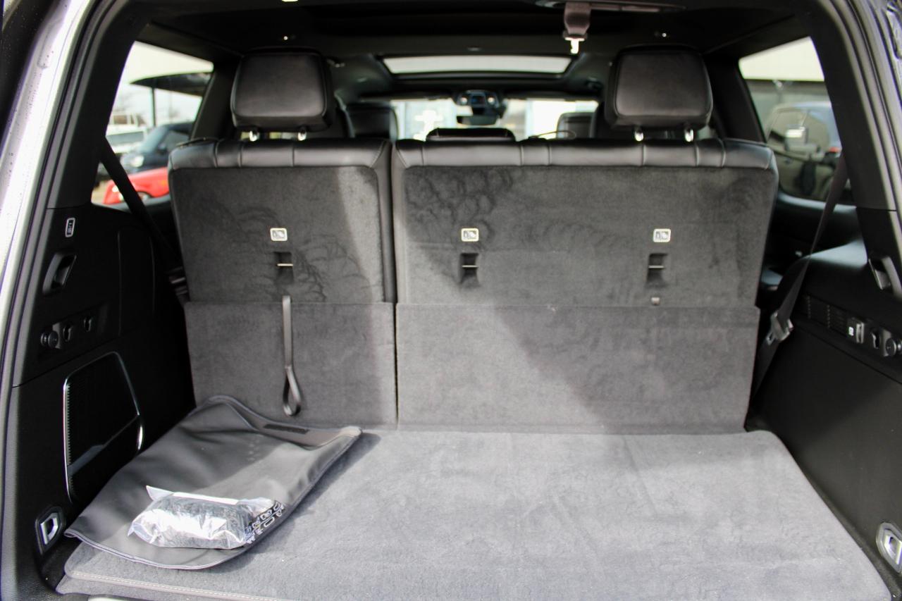 Jeep Wagoneer Series II Carbide 4x4 2025