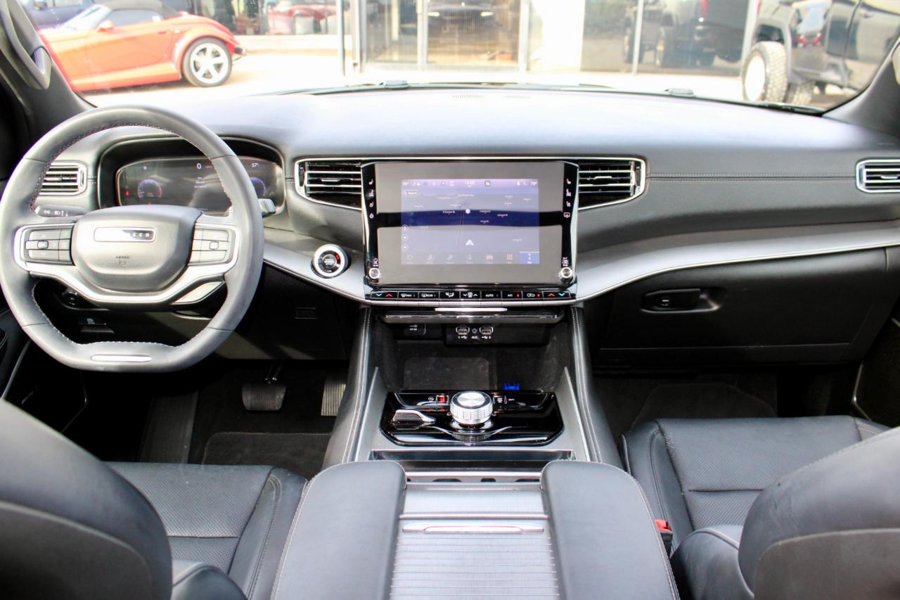 Jeep Wagoneer Series II Carbide 4x4 2025