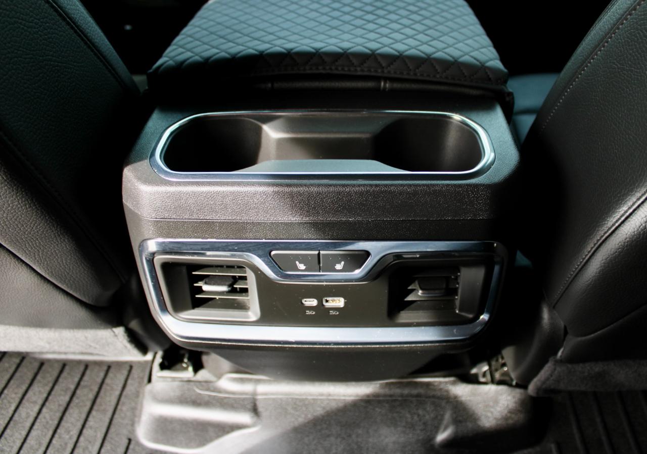 GMC Sierra 3500HD  2024