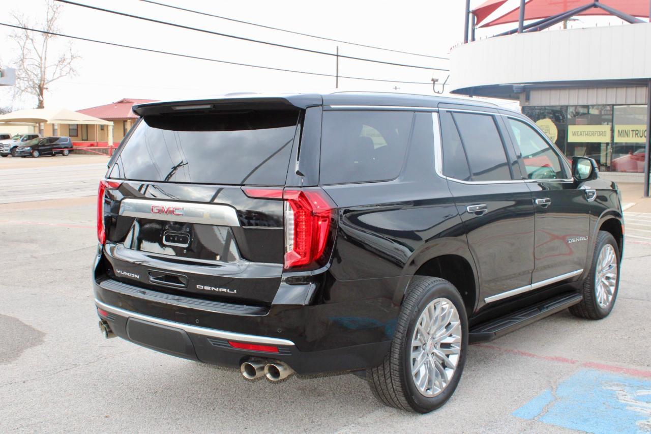GMC Yukon Denali 4WD 2024