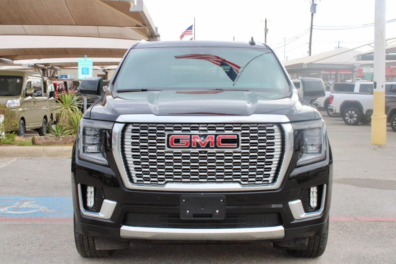 GMC Yukon Denali 4WD 2024