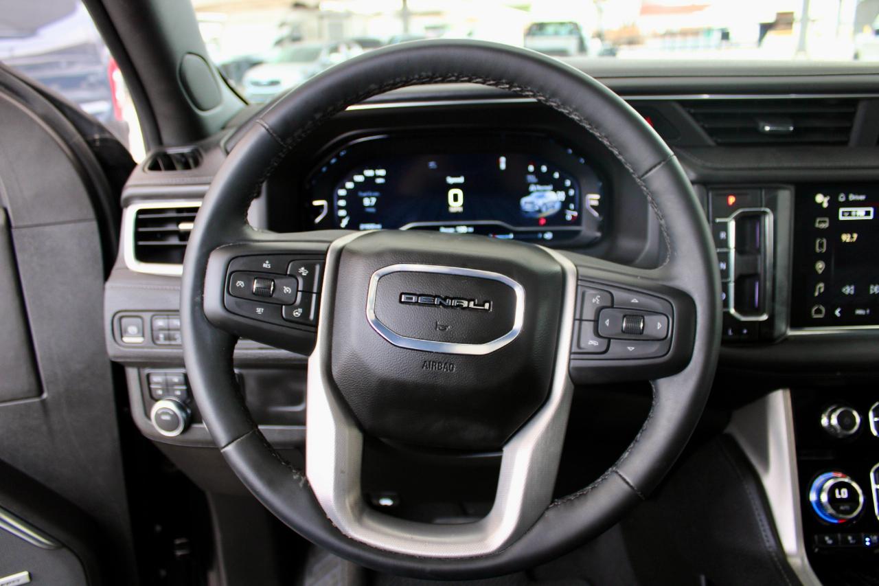 GMC Yukon Denali 4WD 2024