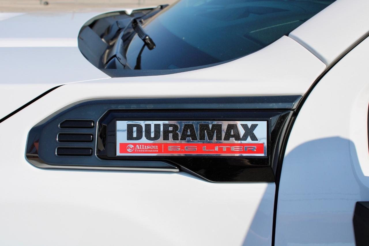 GMC Sierra 2500HD AT4 Crew Cab 4WD 2024