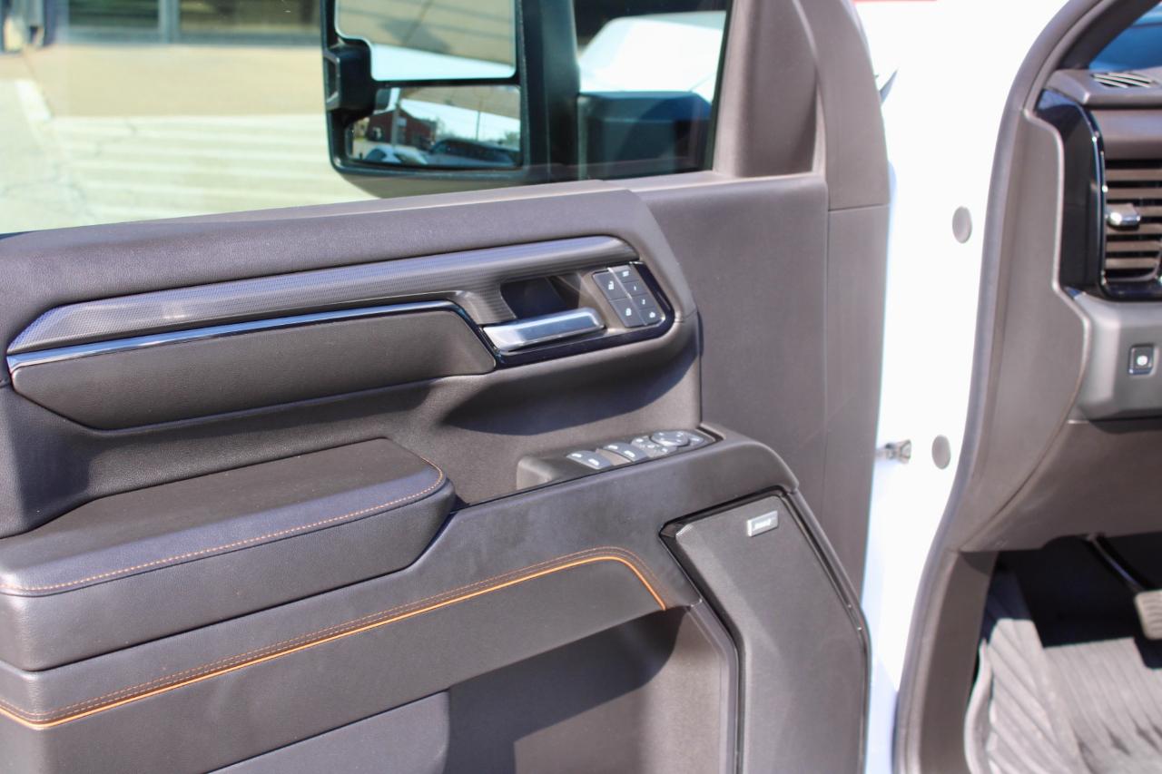 GMC Sierra 2500HD AT4 Crew Cab 4WD 2024