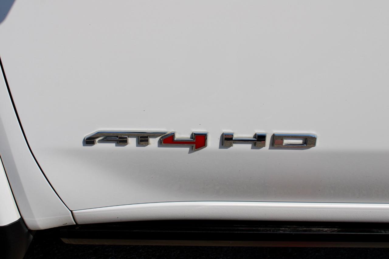 GMC Sierra 2500HD AT4 Crew Cab 4WD 2024