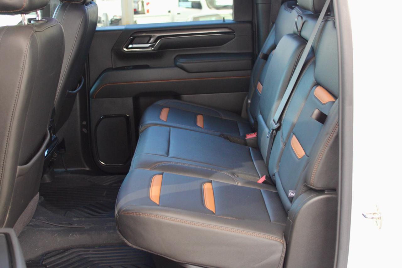 GMC Sierra 2500HD AT4 Crew Cab 4WD 2024