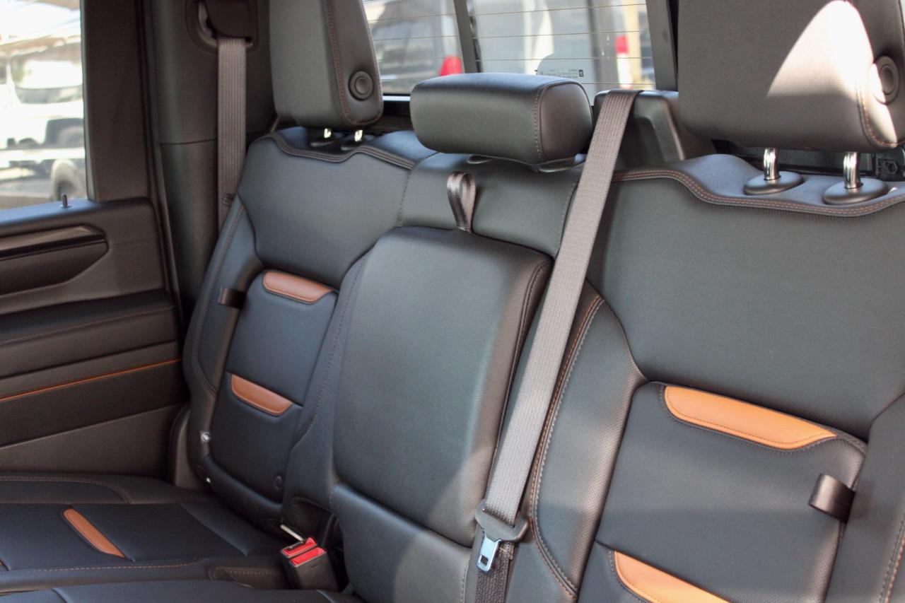 GMC Sierra 2500HD AT4 Crew Cab 4WD 2024