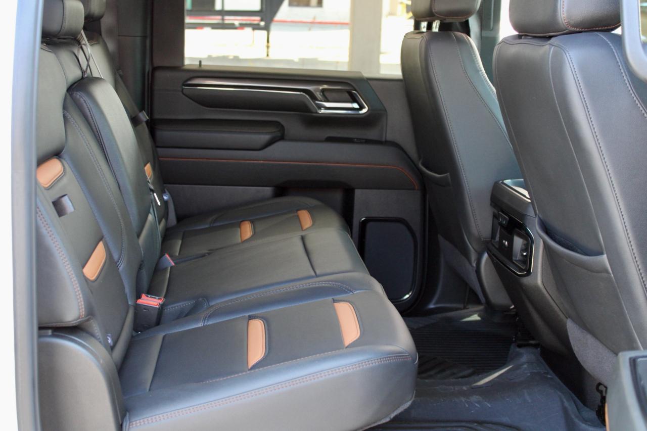 GMC Sierra 2500HD AT4 Crew Cab 4WD 2024