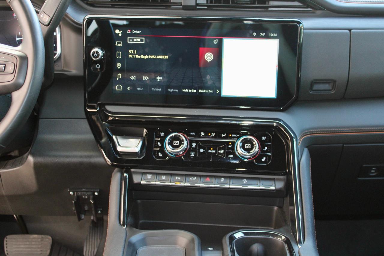 GMC Sierra 2500HD AT4 Crew Cab 4WD 2024