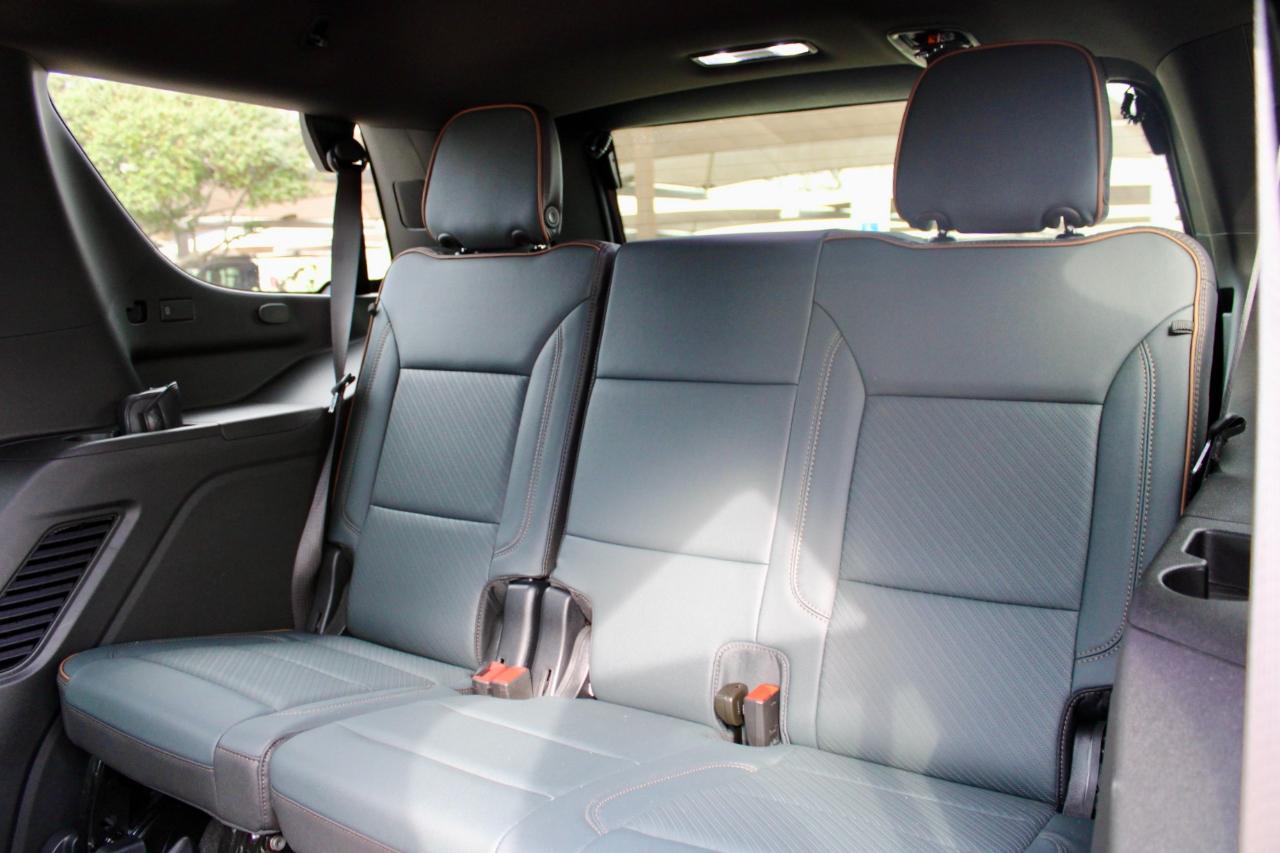 GMC Yukon AT4 4WD 2025