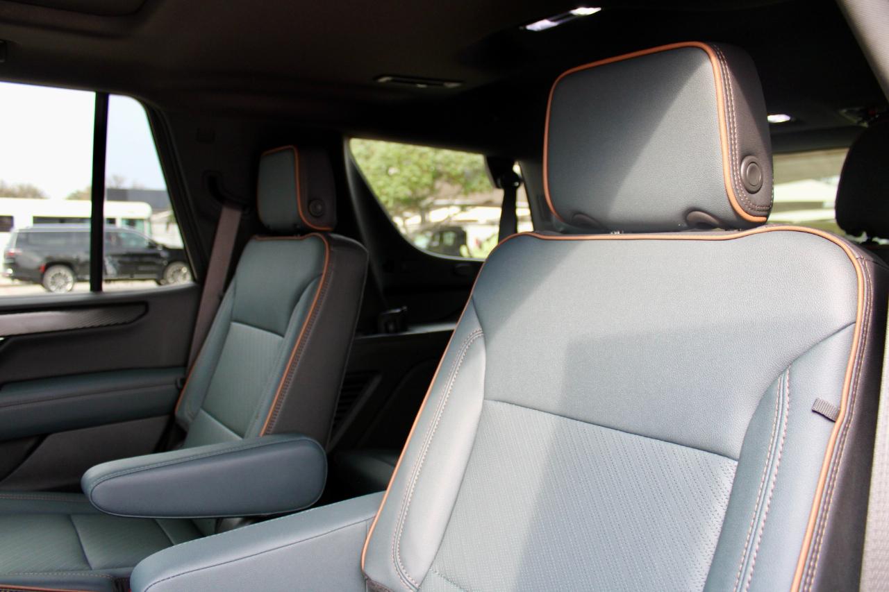 GMC Yukon AT4 4WD 2025