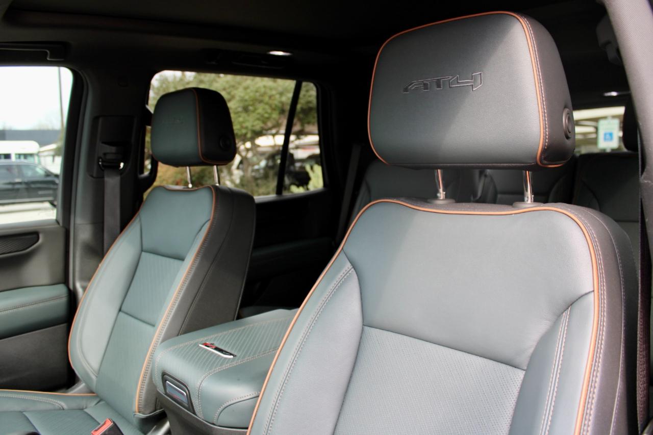 GMC Yukon AT4 4WD 2025