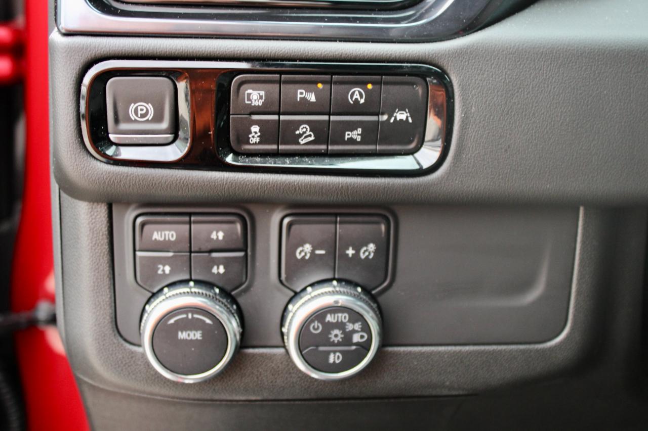 GMC Yukon AT4 4WD 2025