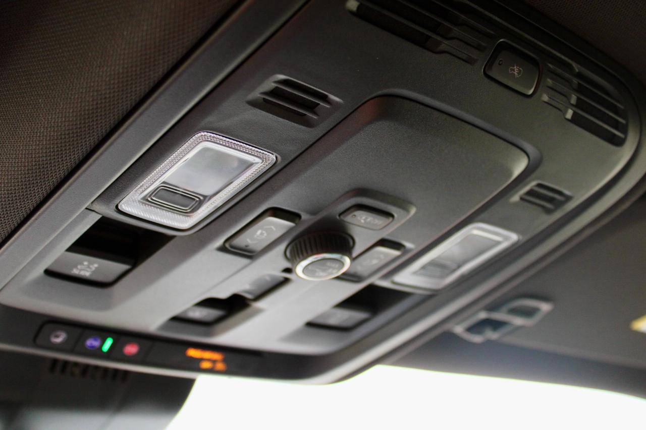 GMC Yukon AT4 4WD 2025