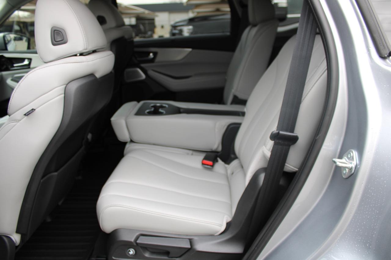 Acura MDX SH-AWD w/Technology Package 2025