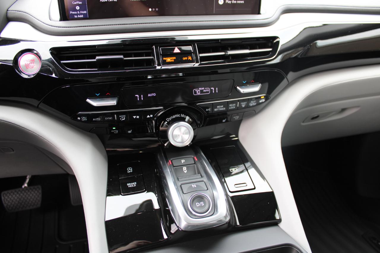 Acura MDX SH-AWD w/Technology Package 2025