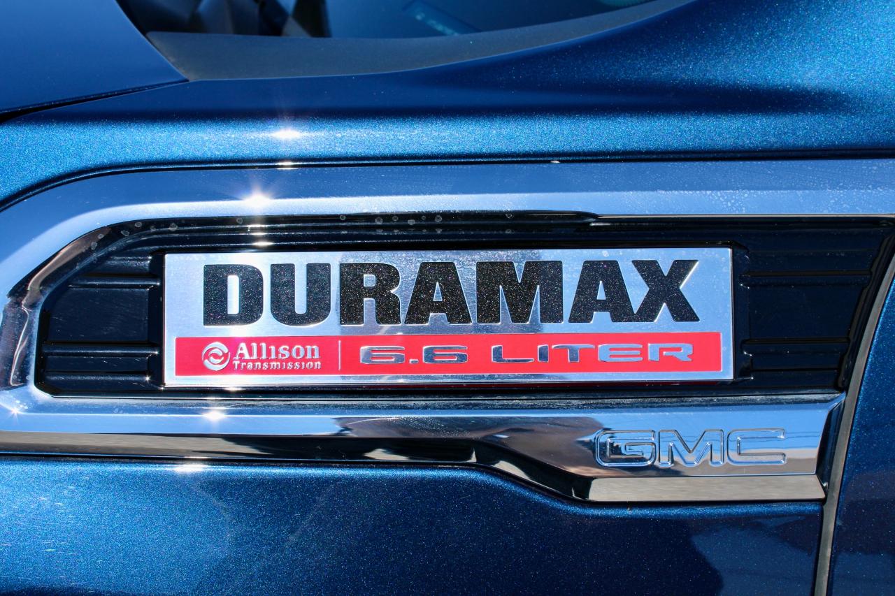 GMC Sierra 3500HD Denali Crew Cab 4WD 2023