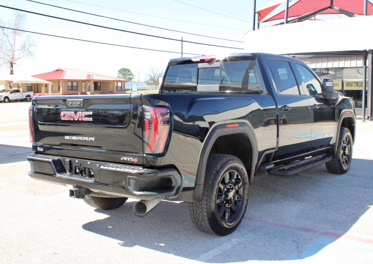 GMC Sierra 2500HD AT4 Crew Cab 4WD 2025