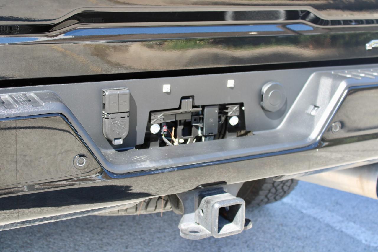 GMC Sierra 2500HD AT4 Crew Cab 4WD 2025