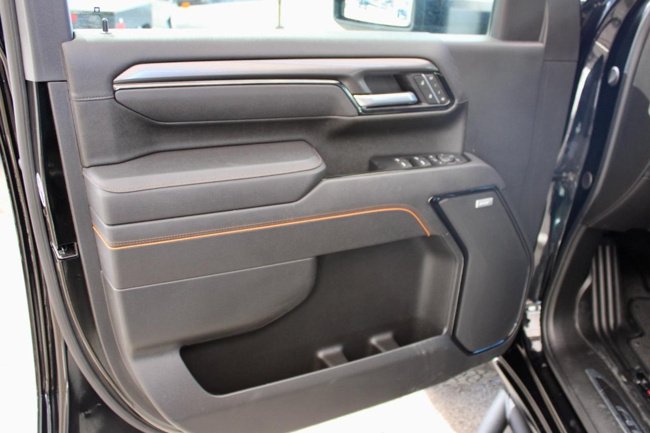 GMC Sierra 2500HD AT4 Crew Cab 4WD 2025