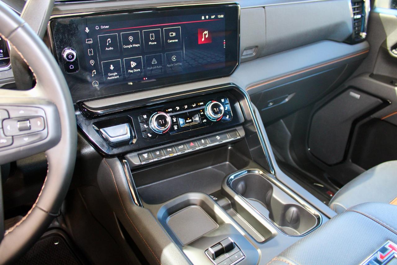 GMC Sierra 2500HD AT4 Crew Cab 4WD 2025