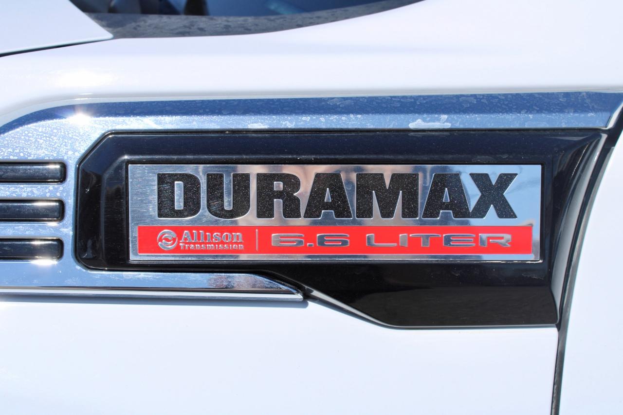 GMC Sierra 2500HD SLT Crew Cab Std. Box 4WD 2025