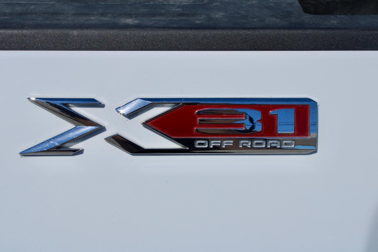 GMC Sierra 2500HD SLT Crew Cab Std. Box 4WD 2025