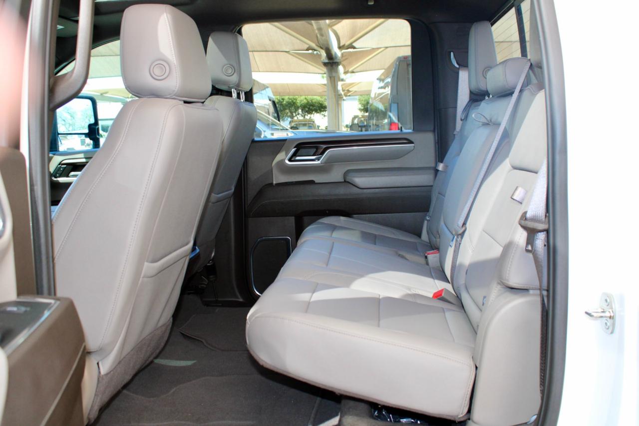 GMC Sierra 2500HD SLT Crew Cab 2WD 2024