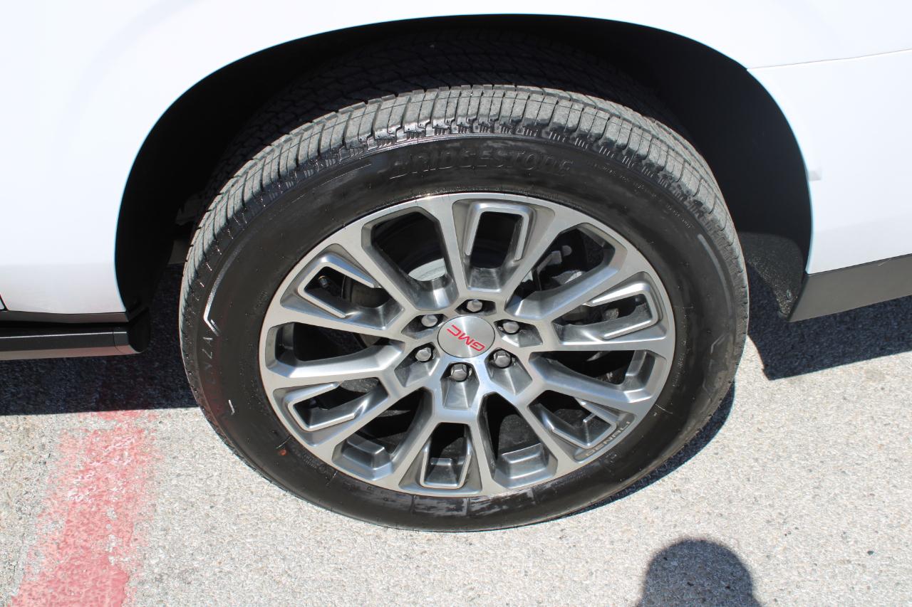 GMC Yukon XL Denali 4WD 2026