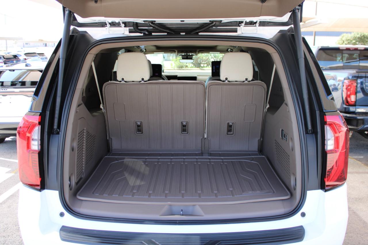 GMC Yukon XL Denali 4WD 2026