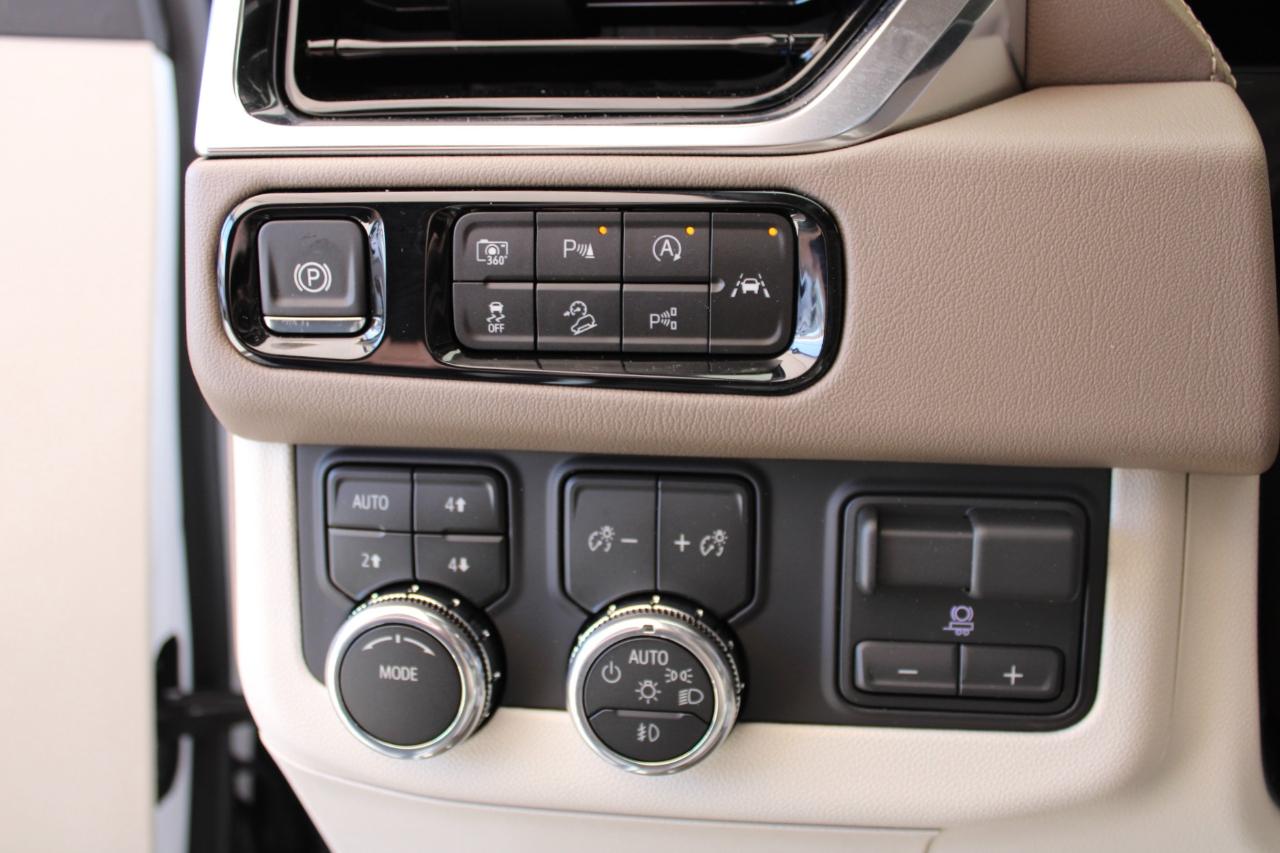 GMC Yukon XL Denali 4WD 2026