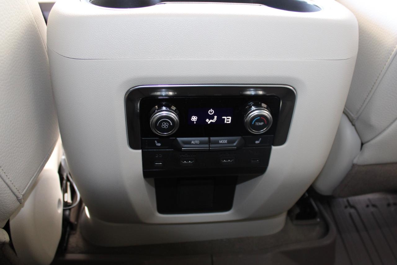 GMC Yukon XL Denali 4WD 2026